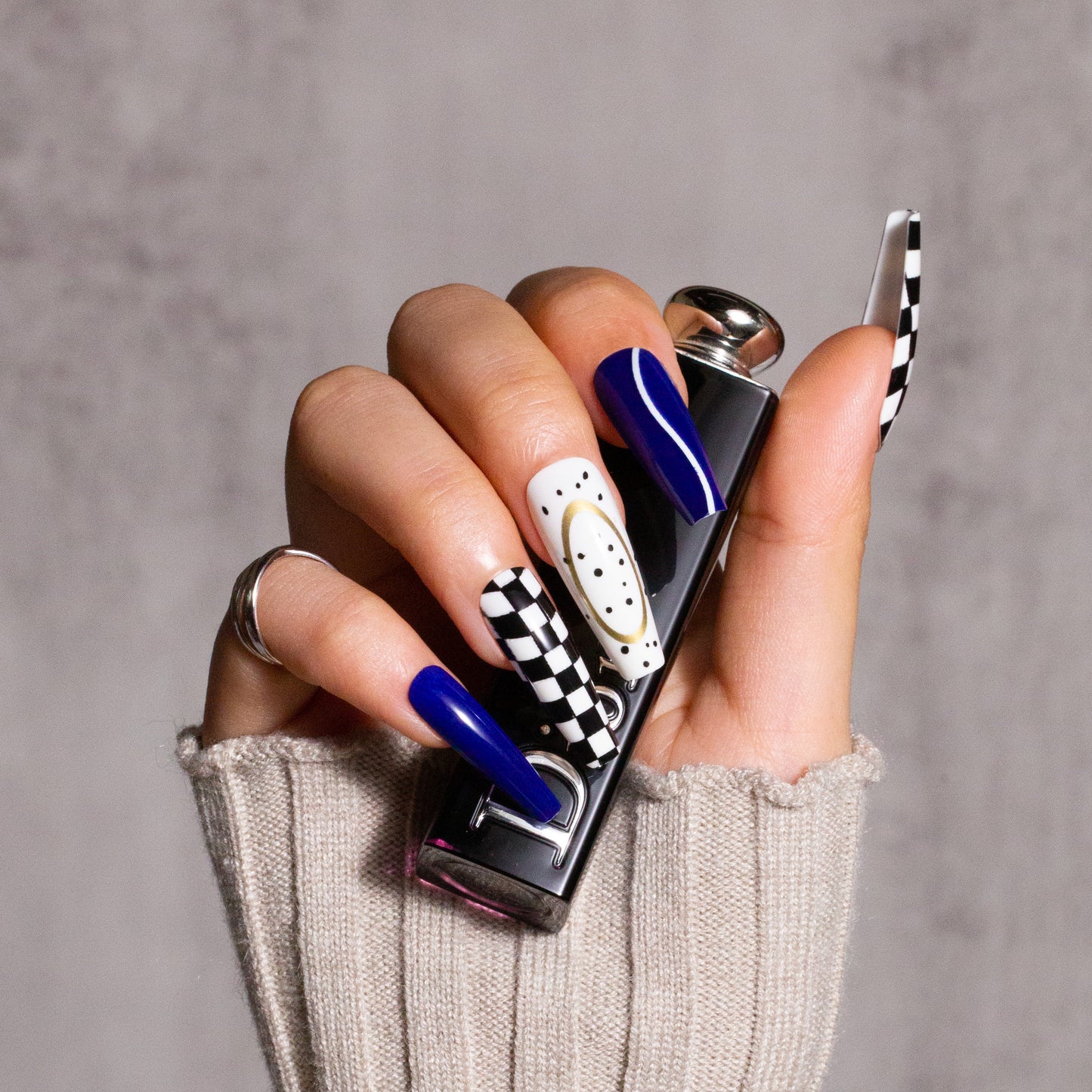 Press on Nails with Geometric Pattern White Line Designs