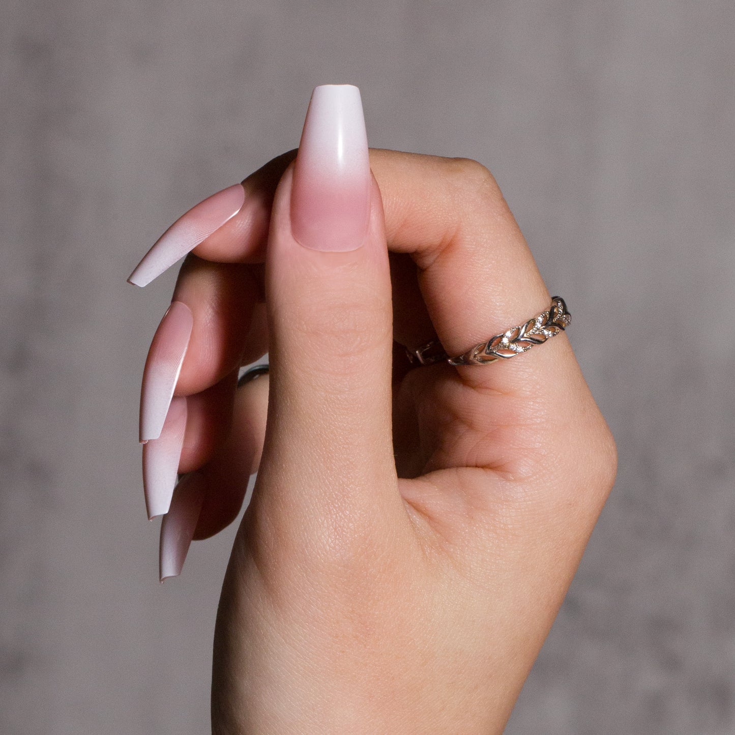 Sunjasmine Press on Nails Pink White Gradient